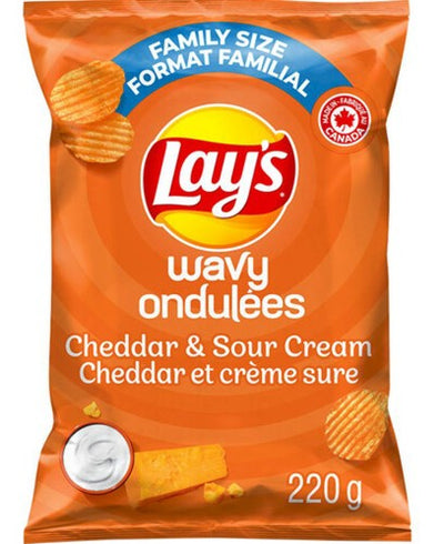 Lays Wavy Chddr&Srcrm 220g 2.2 g